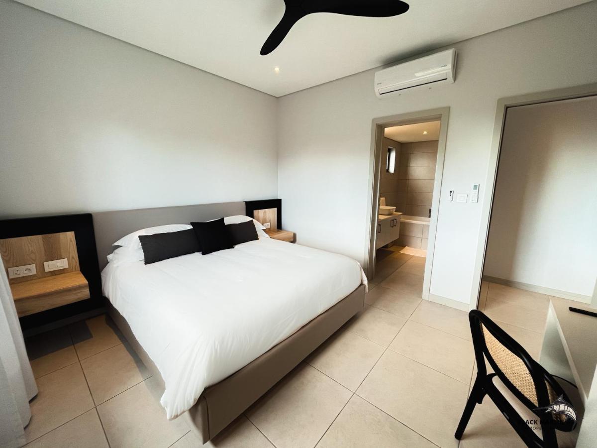 Black Marlin Apartments Pereybere Beach Exterior foto