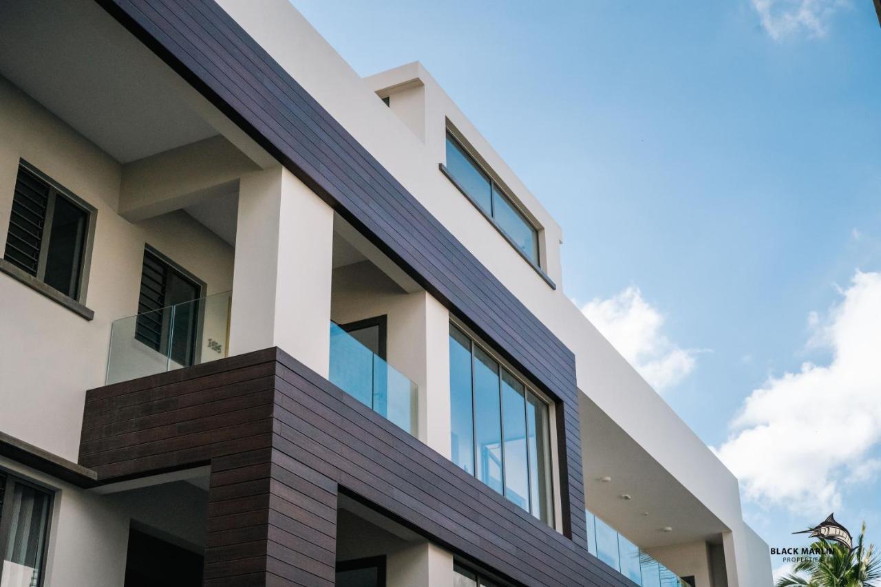 Black Marlin Apartments Pereybere Beach Exterior foto