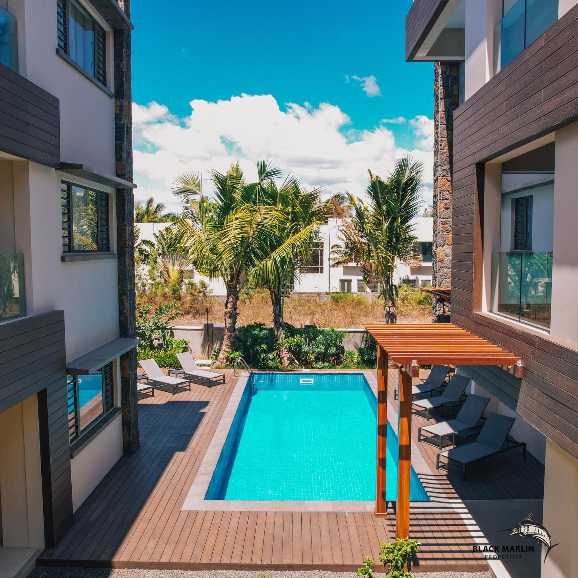 Black Marlin Apartments Pereybere Beach Exterior foto